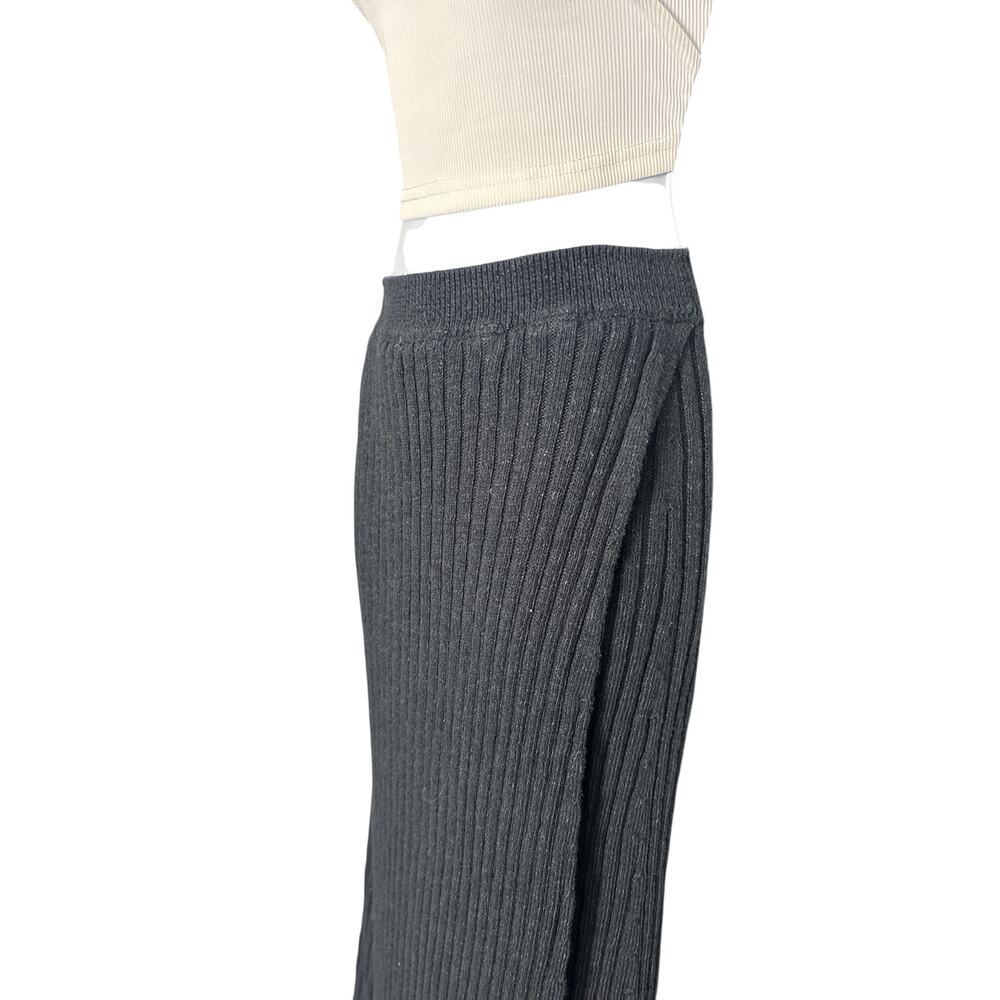 Free People Navy Blue Ribbed‎ Knit Maxi Skirt Size M - Picture 2 of 5